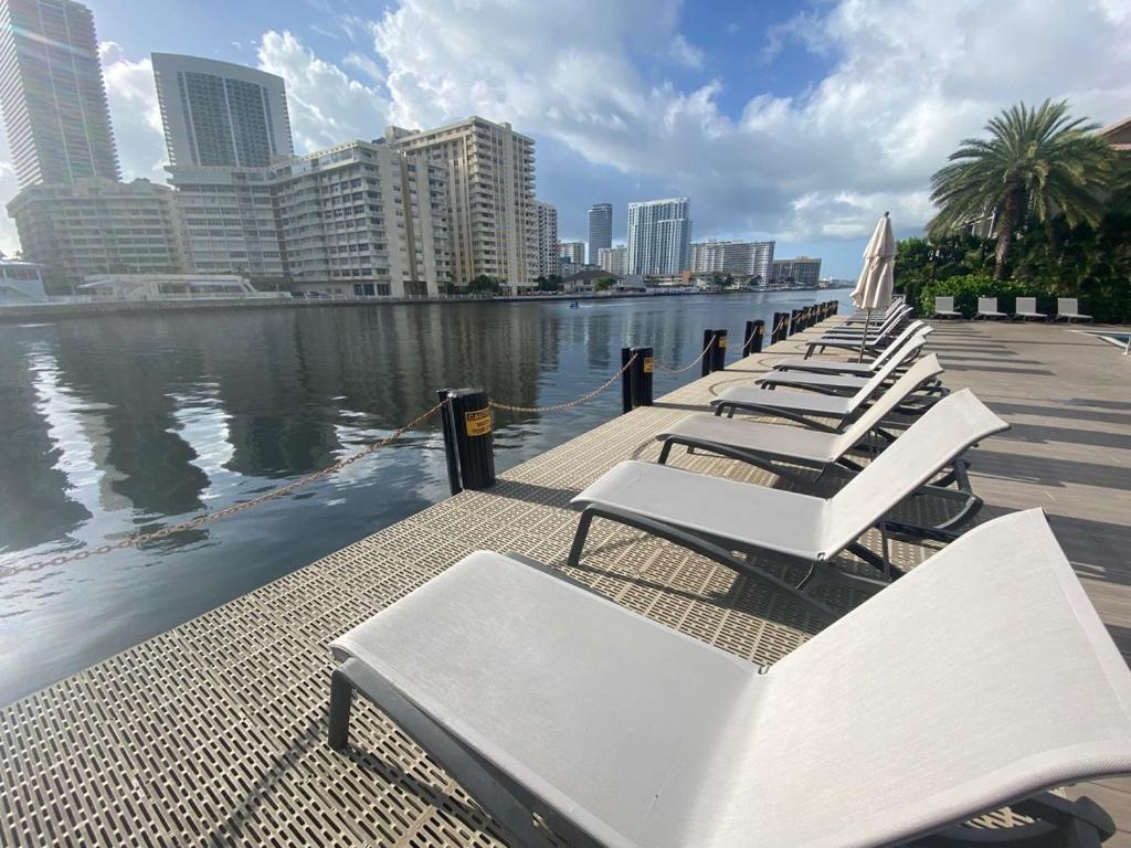 Apartment 1B-1B Amazing View BW 30A Hallandale Beach Buitenkant foto