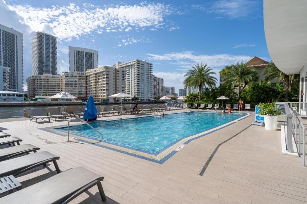 Apartment 1B-1B Amazing View BW 30A Hallandale Beach Buitenkant foto